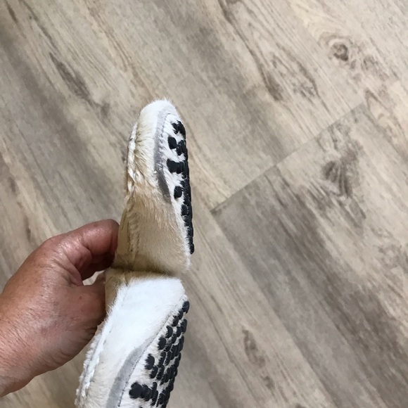 Tod’s Calf Hair/Pony Hair Cream Gommino Driving Shoes Black Bubbles EUC Sz. 9.5 - Picture 3 of 16